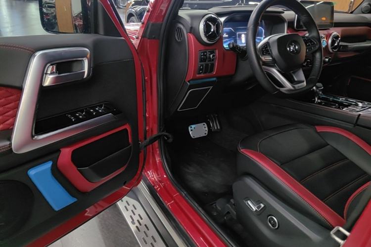 Used BAIC Off-Road BJ40 2018 2.3T Automatic Four-Wheel Drive Ring of the Tower Champion Edition China V Emission Standard Driver Seat
