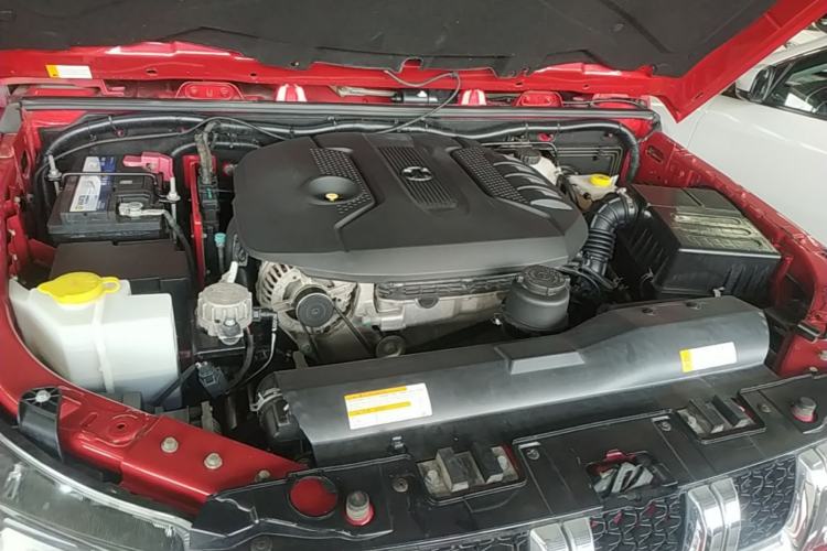 Used BAIC Off-Road BJ40 2018 PLUS 2.3T Automatic Four-Wheel Drive Premium Edition China V Engine Bay