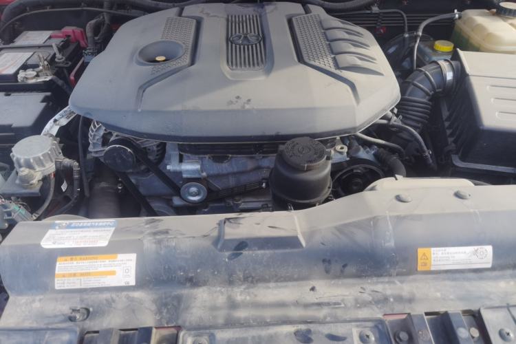 Used BAIC Off-Road BJ40 2018 PLUS 2.0T Manual Four-Wheel Drive Premium Edition China V Engine Bay