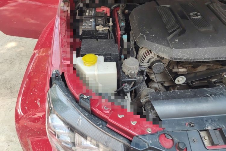 Used BAIC Off-Road BJ40 2018 PLUS 2.3T Automatic Four-Wheel Drive Flagship Version China V Emission Standard Engine Bay Right