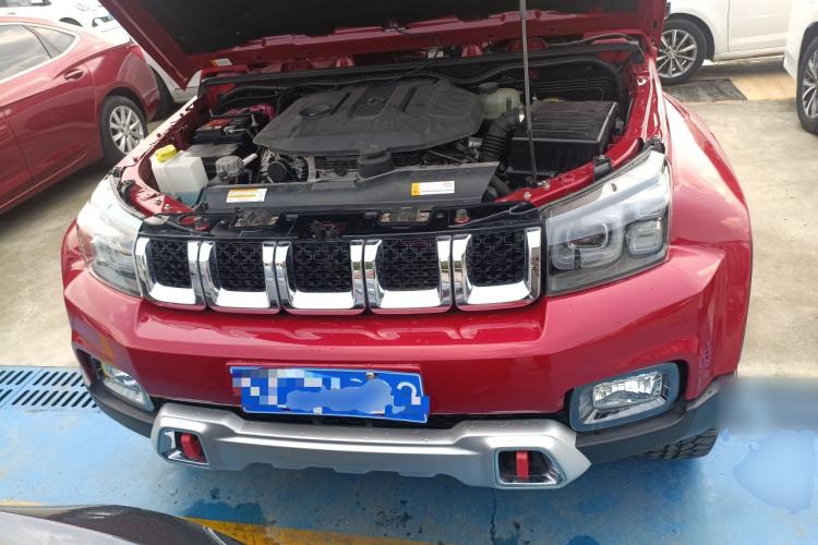 Used BAIC Off-Road BJ40 2018 PLUS 2.0T Manual Four-Wheel Drive Prestige Edition China V Engine Bay