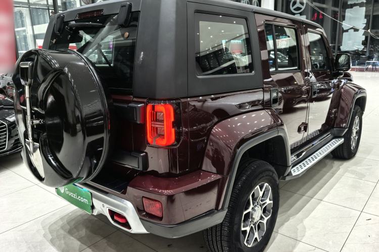 Used BAIC Off-Road BJ40 2018 PLUS 2.0T Manual Four-Wheel Drive Premium Edition China V Exterior 5