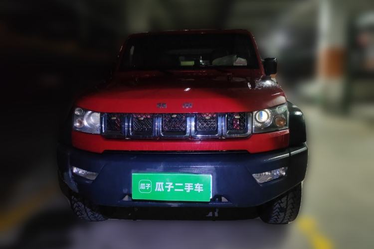 Used BAIC Off-Road BJ40 2018 40L 2.0T Manual Diesel Four-Wheel Drive Prestige Edition Front