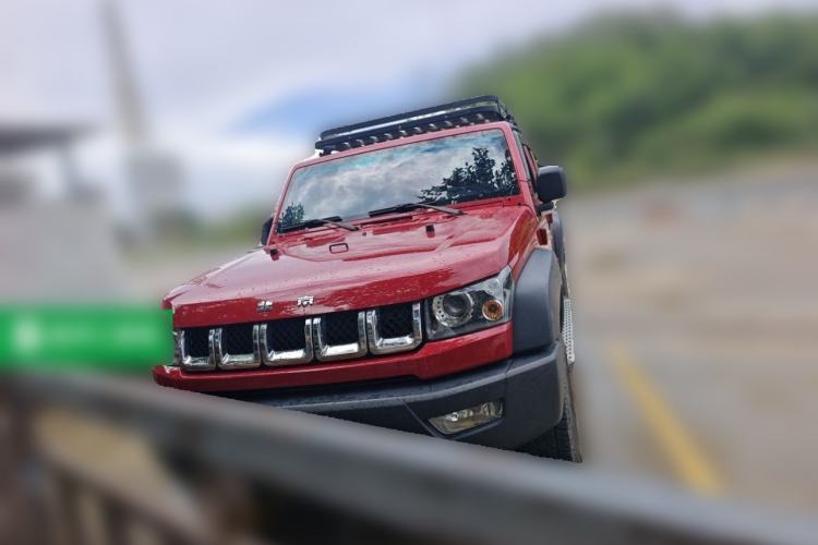 Used BAIC Off-Road BJ40 2018 40L 2.0T Manual Diesel Four-Wheel Drive Prestige Edition Front
