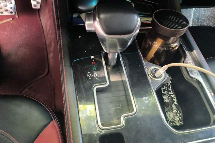 Used BAIC Off-Road BJ40 2018 PLUS 2.3T Automatic Four-Wheel Drive Flagship Version China V Emission Standard Gear Lever