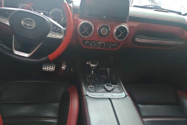 Used BAIC Off-Road BJ40 2018 PLUS 2.3T Automatic Four-Wheel Drive Flagship Version China V Emission Standard Gear Lever
