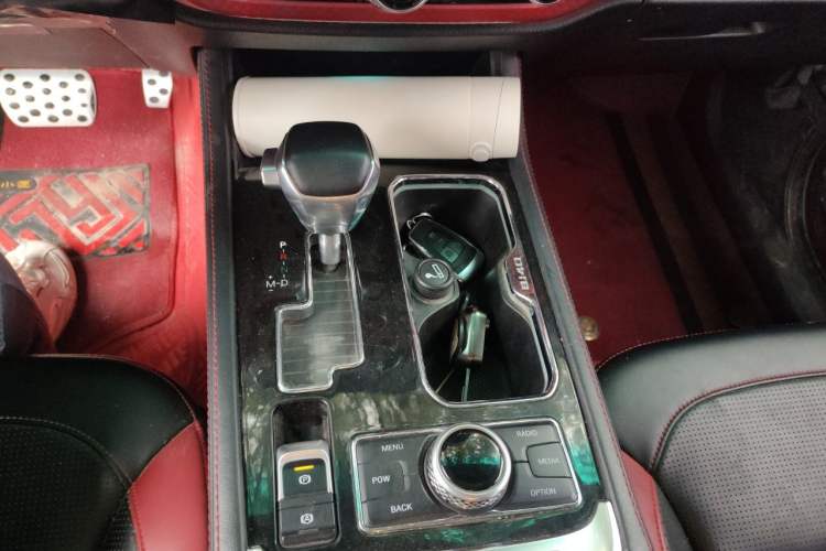 Used BAIC Off-Road BJ40 2018 PLUS 2.3T Automatic Four-Wheel Drive Premium Edition China V Gear Lever