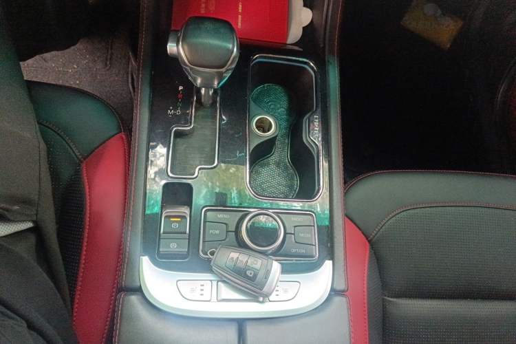 Used BAIC Off-Road BJ40 2018 PLUS 2.3T Automatic Four-Wheel Drive Premium Edition China V Gear Lever