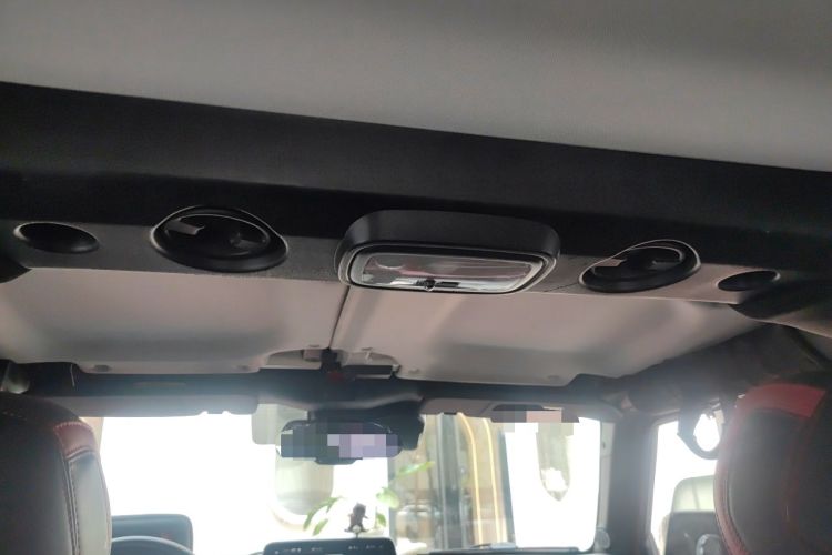Used BAIC Off-Road BJ40 2018 PLUS 2.3T Automatic Four-Wheel Drive Flagship Version China V Emission Standard Headliner