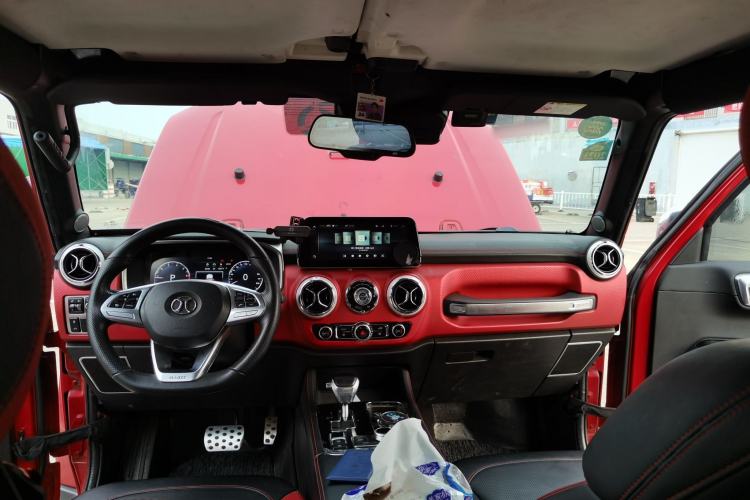 Used BAIC Off-Road BJ40 2018 PLUS 2.3T Automatic Four-Wheel Drive Flagship Version China V Emission Standard Headliner