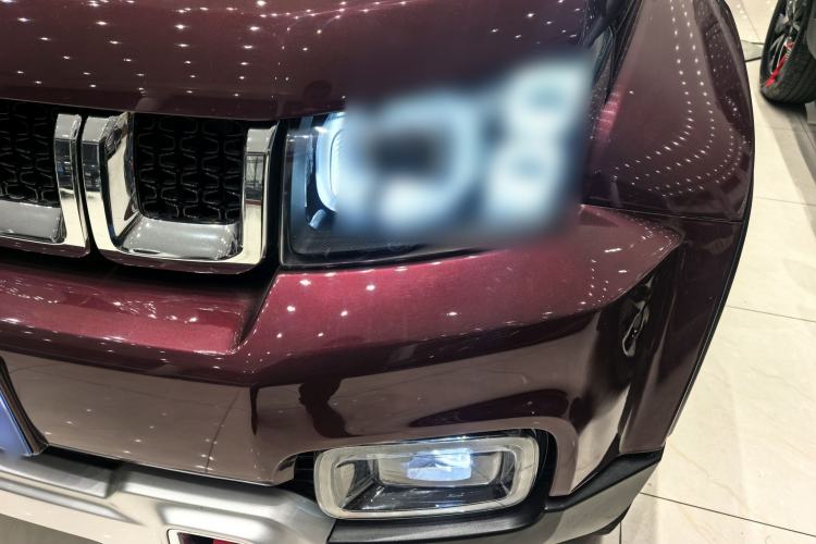 Used BAIC Off-Road BJ40 2018 PLUS 2.0T Manual Four-Wheel Drive Premium Edition China V Interior 12
