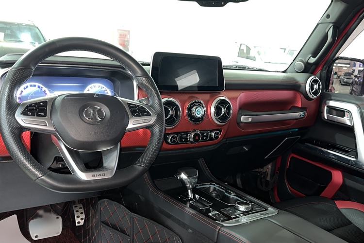 Used BAIC Off-Road BJ40 2018 PLUS 2.3T Automatic Four-Wheel Drive Flagship Version China V Emission Standard Interior 3