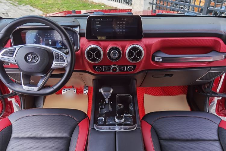Used BAIC Off-Road BJ40 2018 PLUS 2.3T Automatic Four-Wheel Drive Flagship Version China V Emission Standard Interior 3