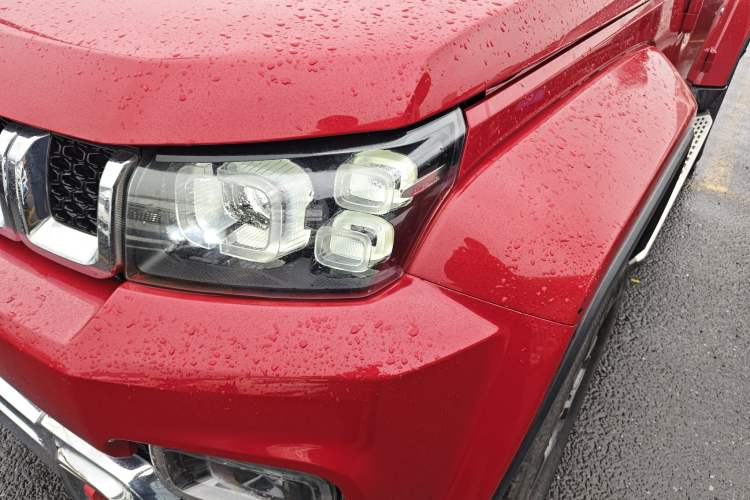 Used BAIC Off-Road BJ40 2018 PLUS 2.3T Automatic Four-Wheel Drive Flagship Version China V Emission Standard Left Front Headlight