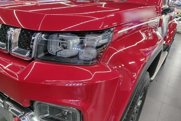 Used BAIC Off-Road BJ40 2018 2.3T Automatic Four-Wheel Drive Ring of the Tower Champion Edition China V Emission Standard Left Front Headlight