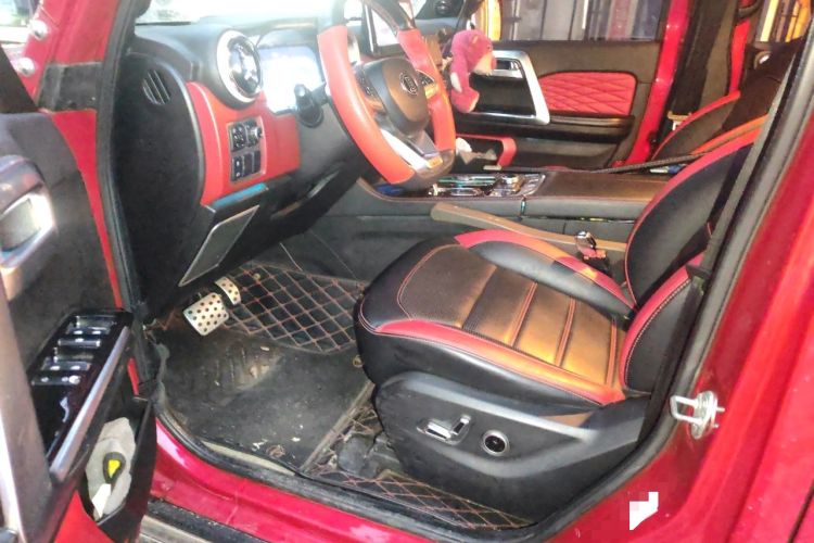 Used BAIC Off-Road BJ40 2018 PLUS 2.3T Automatic Four-Wheel Drive Flagship Version China V Emission Standard Left Front Seat