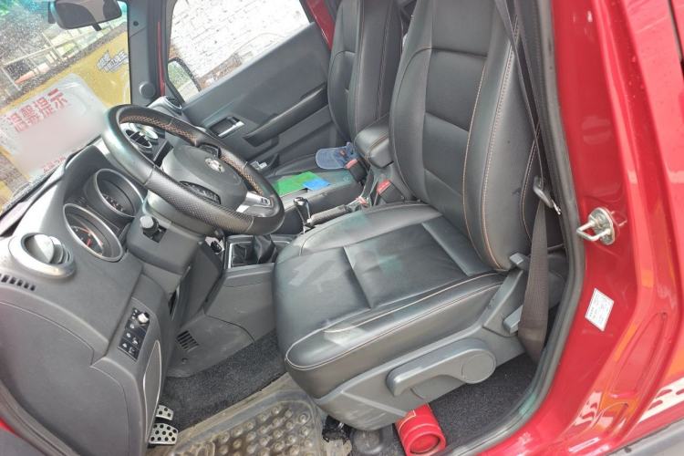 Used BAIC Off-Road BJ40 2018 40L 2.0T Manual Diesel Four-Wheel Drive Prestige Edition Left Front Seat