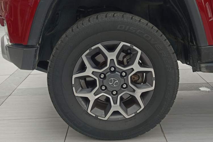 Used BAIC Off-Road BJ40 2018 PLUS 2.3T Automatic Four-Wheel Drive Premium Edition China V Left Front Wheel Hub