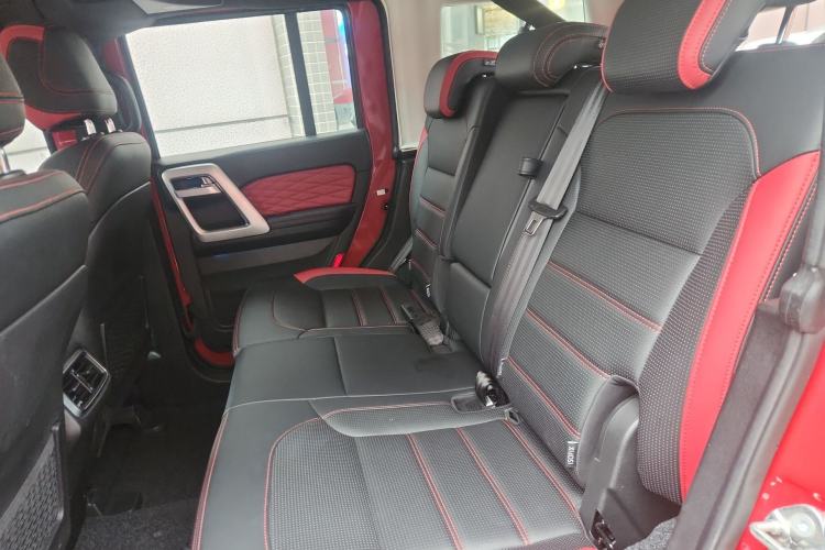 Used BAIC Off-Road BJ40 2018 PLUS 2.3T Automatic Four-Wheel Drive Flagship Version China V Emission Standard Left Rear Seat