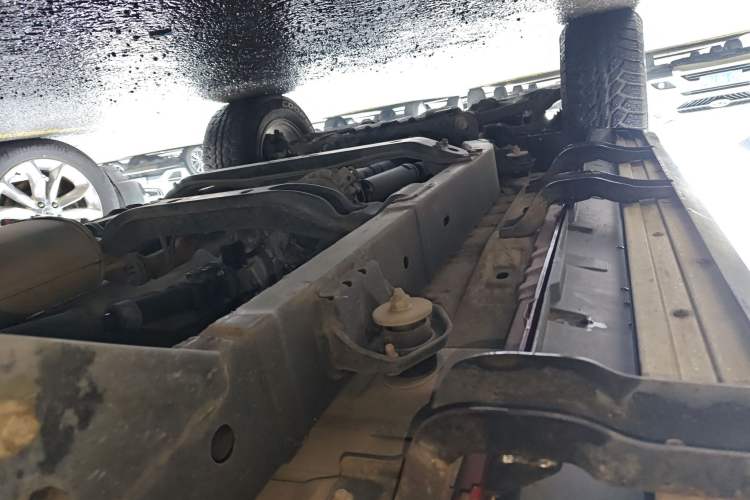 Used BAIC Off-Road BJ40 2018 PLUS 2.3T Automatic Four-Wheel Drive Flagship Version China V Emission Standard Left Side Sill