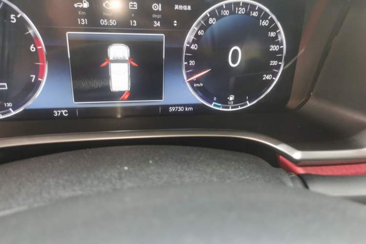 Used BAIC Off-Road BJ40 2018 PLUS 2.3T Automatic Four-Wheel Drive Flagship Version China V Emission Standard Odometer Close Up