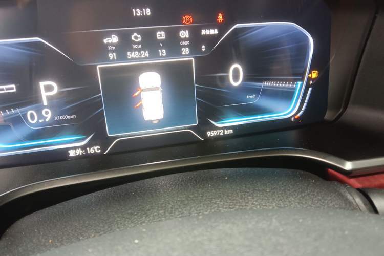 Used BAIC Off-Road BJ40 2018 PLUS 2.3T Automatic Four-Wheel Drive Flagship Version China V Emission Standard Odometer Close Up