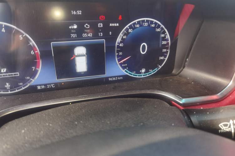 Used BAIC Off-Road BJ40 2018 PLUS 2.0T Manual Four-Wheel Drive Premium Edition China V Odometer Close Up