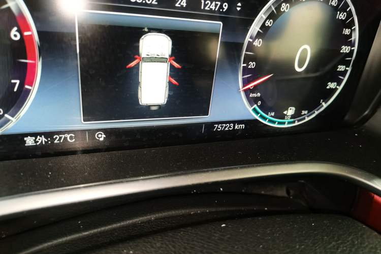 Used BAIC Off-Road BJ40 2018 PLUS 2.3T Automatic Four-Wheel Drive Flagship Version China V Emission Standard Odometer Close Up