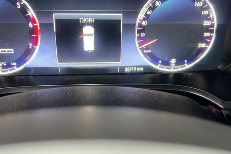 Used BAIC Off-Road BJ40 2018 PLUS 2.3T Automatic Four-Wheel Drive Flagship Version China V Emission Standard Odometer Close Up