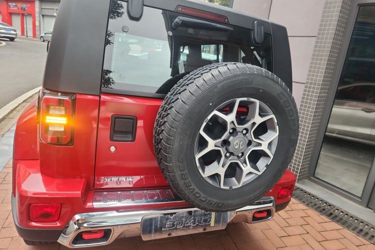 Used BAIC Off-Road BJ40 2018 PLUS 2.3T Automatic Four-Wheel Drive Flagship Version China V Emission Standard Rear