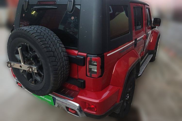 Used BAIC Off-Road BJ40 2018 2.3T Automatic Four-Wheel Drive Ring of the Tower Champion Edition China V Emission Standard Rear Right 45 Deg
