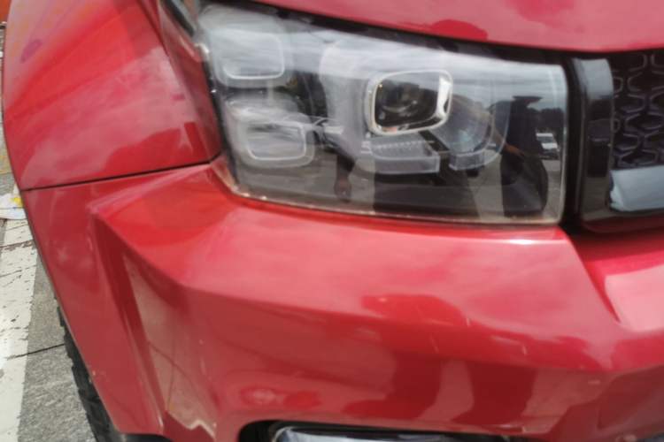 Used BAIC Off-Road BJ40 2018 PLUS 2.3T Automatic Four-Wheel Drive Flagship Version China V Emission Standard Right Front Headlight