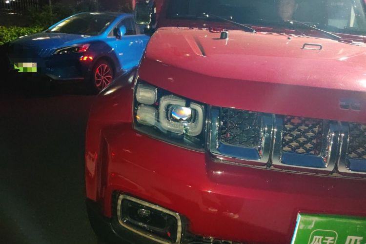 Used BAIC Off-Road BJ40 2018 PLUS 2.3T Automatic Four-Wheel Drive Flagship Version China V Emission Standard Right Front Headlight