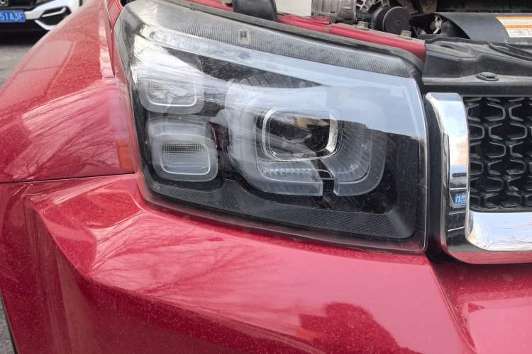 Used BAIC Off-Road BJ40 2018 PLUS 2.3T Automatic Four-Wheel Drive Flagship Version China V Emission Standard Right Front Headlight