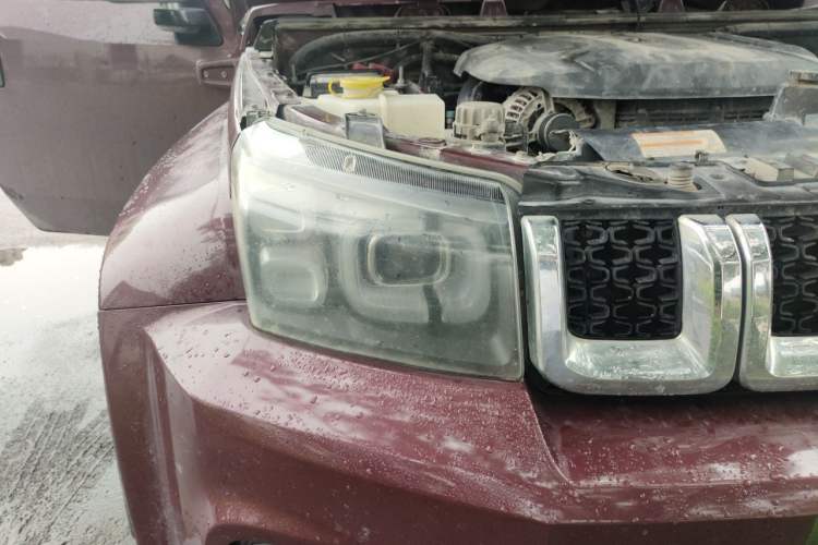 Used BAIC Off-Road BJ40 2018 PLUS 2.3T Automatic Four-Wheel Drive Premium Edition China V Right Front Headlight