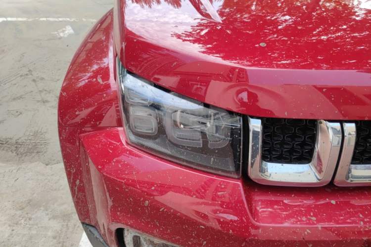 Used BAIC Off-Road BJ40 2018 PLUS 2.3T Automatic Four-Wheel Drive Flagship Version China V Emission Standard Right Front Headlight