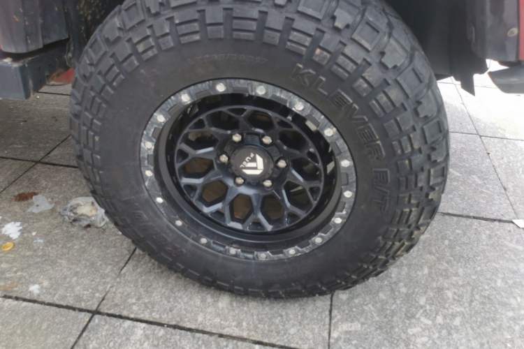 Used BAIC Off-Road BJ40 2018 PLUS 2.3T Automatic Four-Wheel Drive Flagship Version China V Emission Standard Right Front Wheel Hub