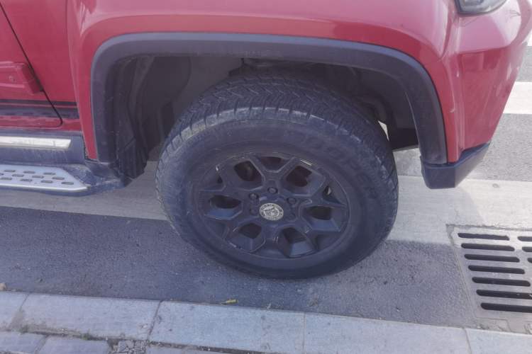 Used BAIC Off-Road BJ40 2018 PLUS 2.0T Manual Four-Wheel Drive Premium Edition China V Right Front Wheel Hub