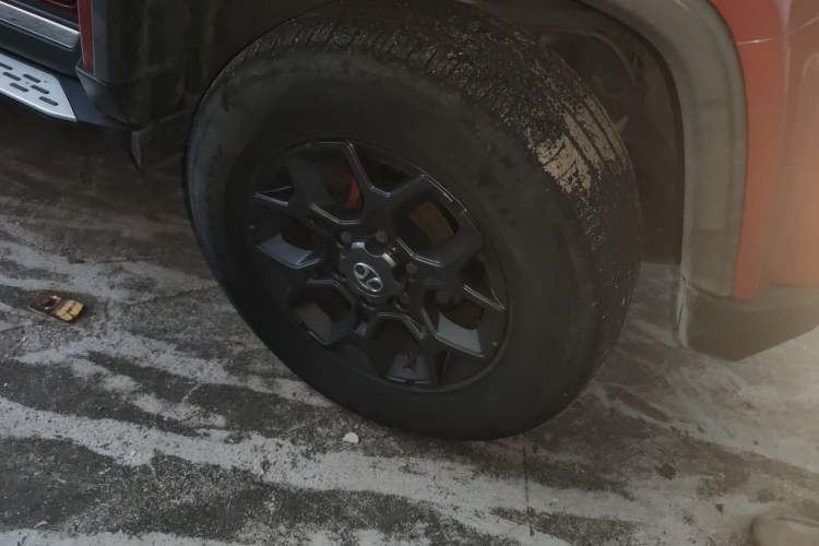 Used BAIC Off-Road BJ40 2018 2.3T Automatic Four-Wheel Drive Ring of the Tower Champion Edition China V Emission Standard Right Front Wheel Hub