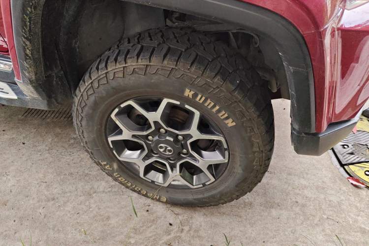 Used BAIC Off-Road BJ40 2018 PLUS 2.3T Automatic Four-Wheel Drive Premium Edition China V Right Front Wheel Hub