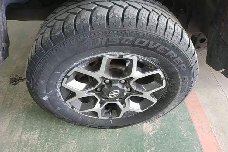 Used BAIC Off-Road BJ40 2018 PLUS 2.3T Automatic Four-Wheel Drive Premium Edition China V Right Rear Wheel Hub