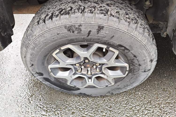Used BAIC Off-Road BJ40 2018 PLUS 2.3T Automatic Four-Wheel Drive Flagship Version China V Emission Standard Right Rear Wheel Hub