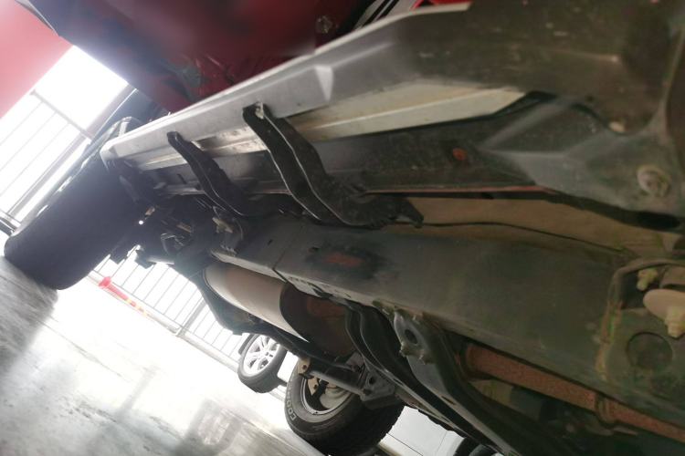 Used BAIC Off-Road BJ40 2018 PLUS 2.3T Automatic Four-Wheel Drive Flagship Version China V Emission Standard Right Side Sill