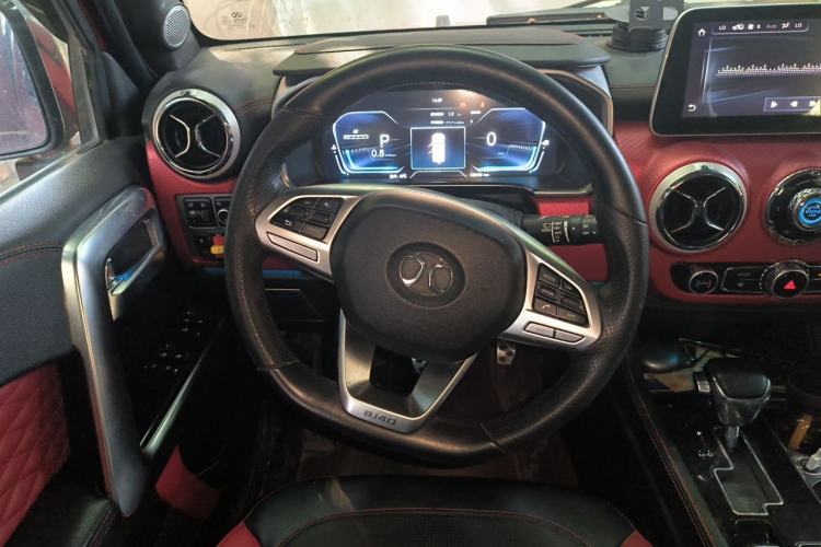 Used BAIC Off-Road BJ40 2018 PLUS 2.3T Automatic Four-Wheel Drive Flagship Version China V Emission Standard Steering Wheel