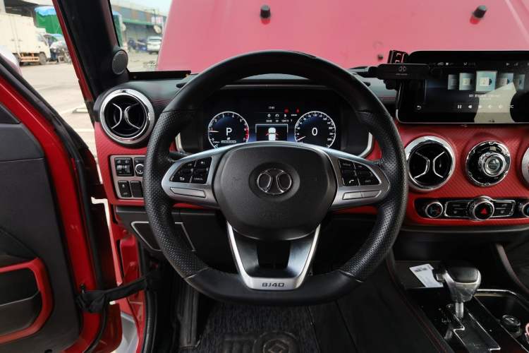 Used BAIC Off-Road BJ40 2018 PLUS 2.3T Automatic Four-Wheel Drive Flagship Version China V Emission Standard Steering Wheel