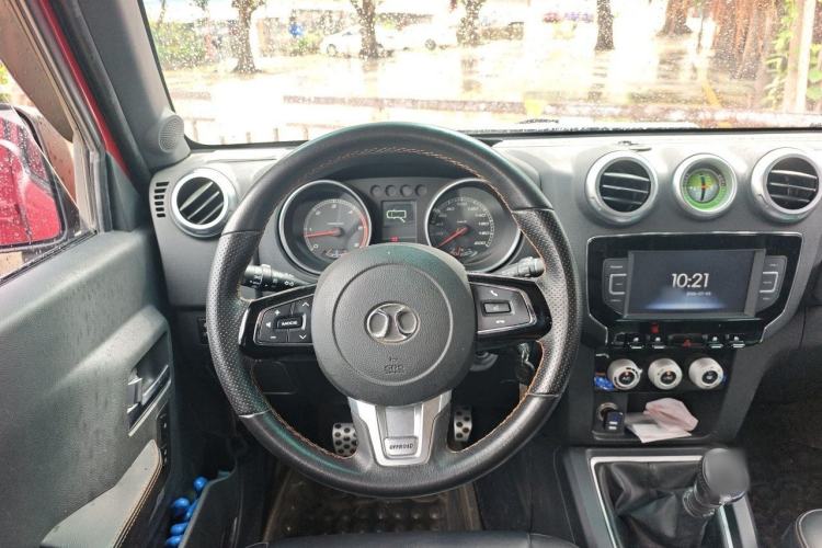 Used BAIC Off-Road BJ40 2018 40L 2.0T Manual Diesel Four-Wheel Drive Prestige Edition Steering Wheel
