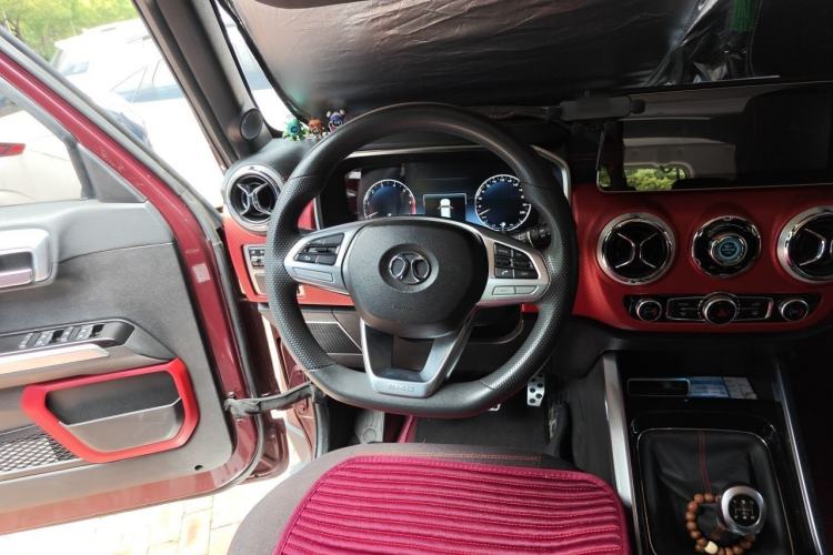 Used BAIC Off-Road BJ40 2018 PLUS 2.0T Manual Four-Wheel Drive Prestige Edition China V Steering Wheel