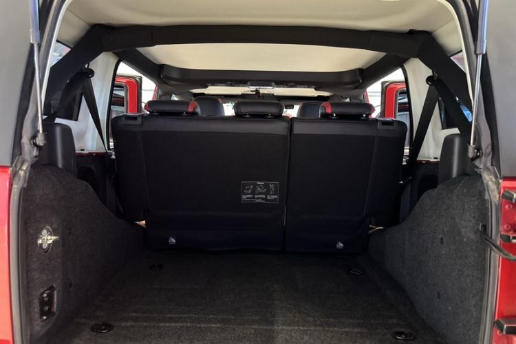 Used BAIC Off-Road BJ40 2018 2.3T Automatic Four-Wheel Drive Ring of the Tower Champion Edition China V Emission Standard Trunk