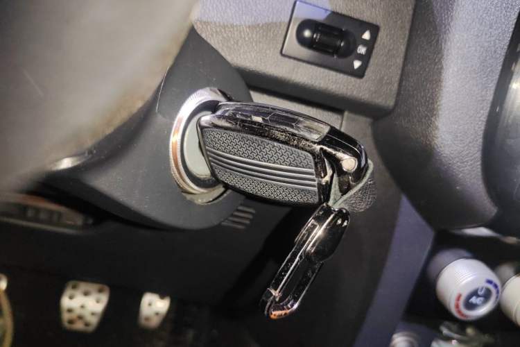 Used BAIC Off-Road BJ40 2018 40L 2.0T Manual Diesel Four-Wheel Drive Prestige Edition Vehicle Key