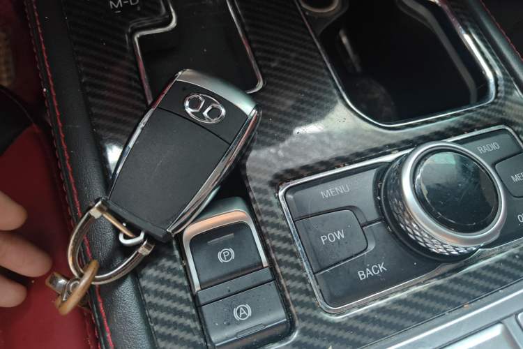 Used BAIC Off-Road BJ40 2018 PLUS 2.3T Automatic Four-Wheel Drive Flagship Version China V Emission Standard Vehicle Key